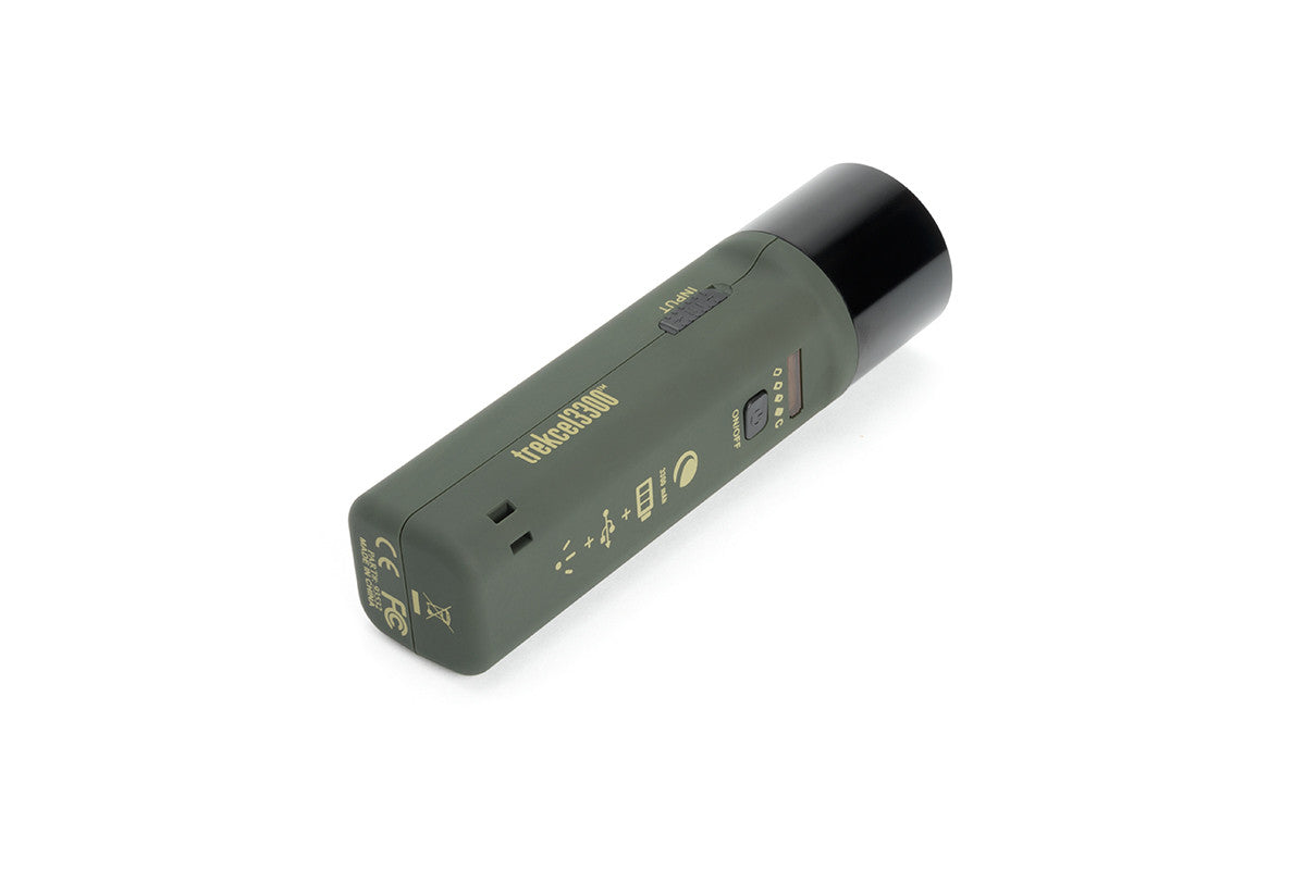 Celestron Elements TrekCel 3300 Powerbank 3300mAh mit Lampe