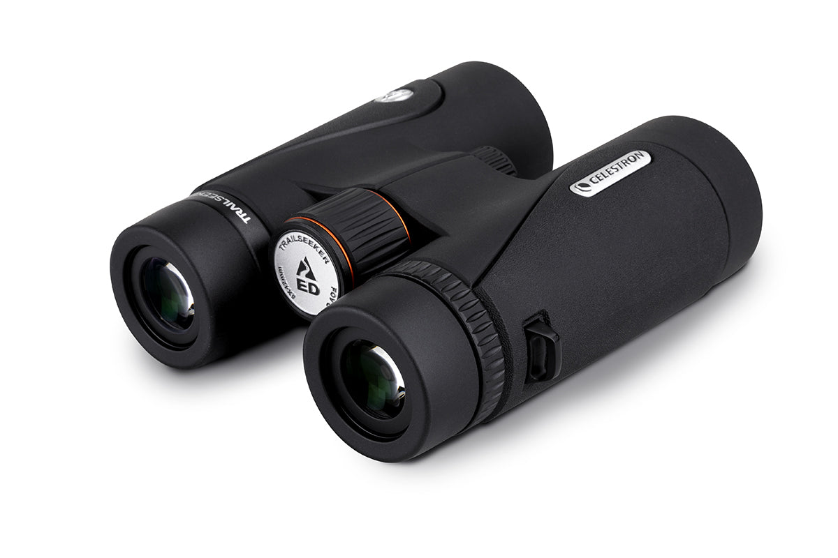 Celestron TrailSeeker ED 8x42 Fernglas Dachkant BaK-4